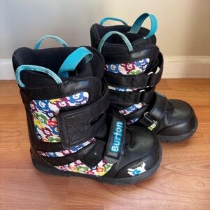 *Rare* Burton kids snowboard boots size 3